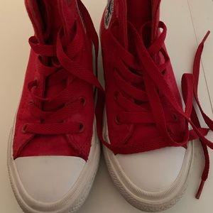 Red Converse All Star Chuck Taylor hightops